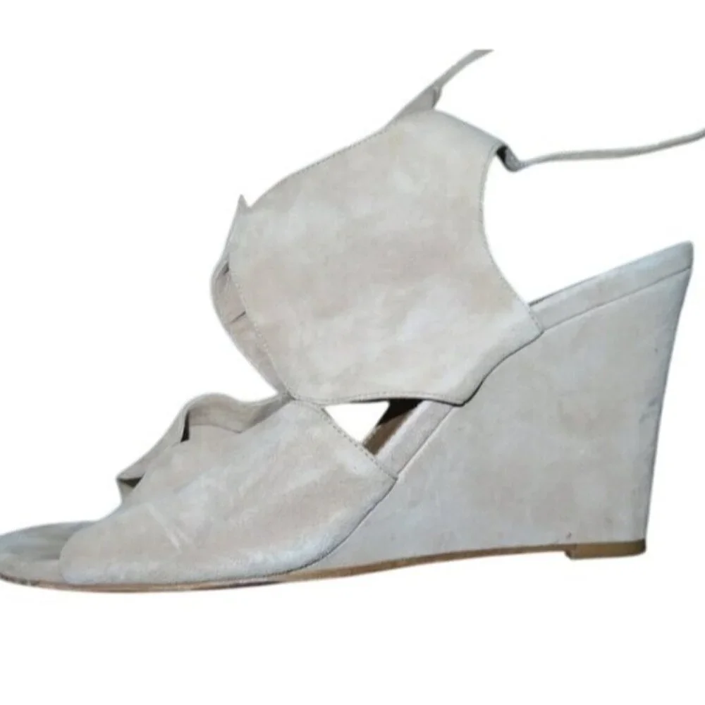 Aquazzura Firenze Sexy Thing Nude Suede Cut Out Slingback Wedges size 39.5 9.5